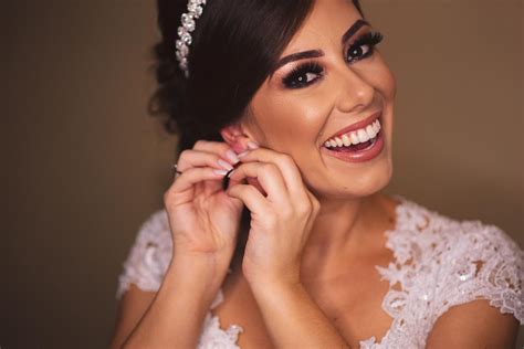 Conheça a harmonização orofacial, procedimento com efeito lifting