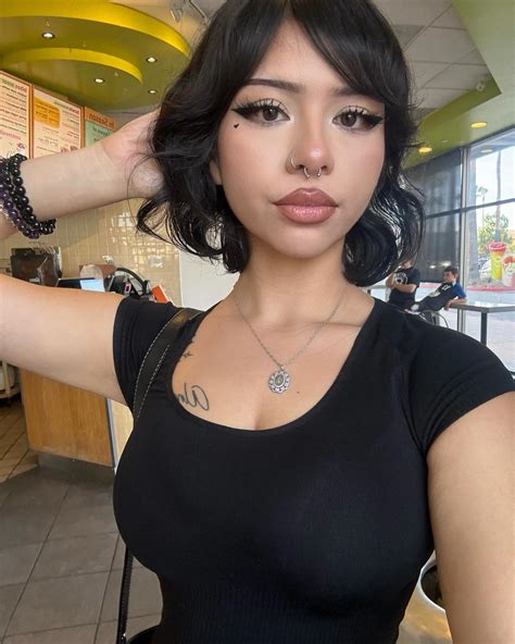 shayla ♡ (@shay.la__) • Instagram photos and videos