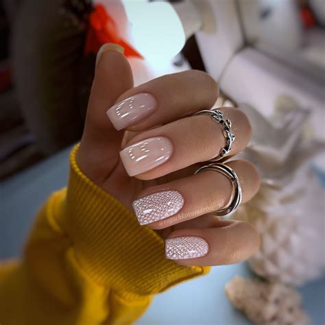Стемпинг змеиный принт | Short acrylic nails, Sweater nails, Velvet nails