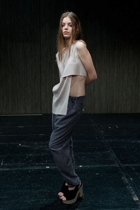 images  waifs  pinterest models knee length shorts