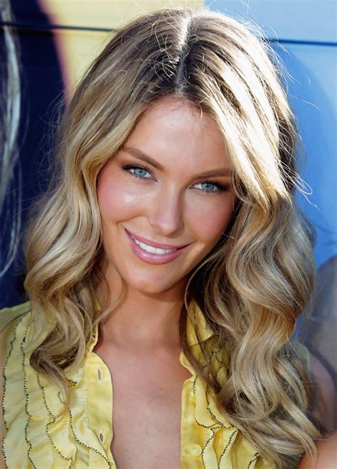 jennifer hawkins  universe  australia jennifer hawkins hair