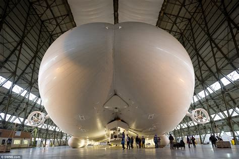 ROBERT HARDMAN climbs inside airship that could change how we fly ...