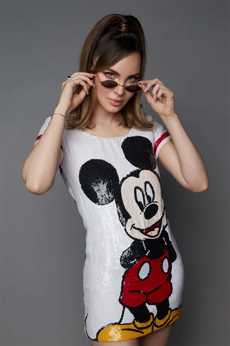 BELINDA PEREGRIN for Sal El Sol Magazine, Mexicoa January 2020 – HawtCelebs