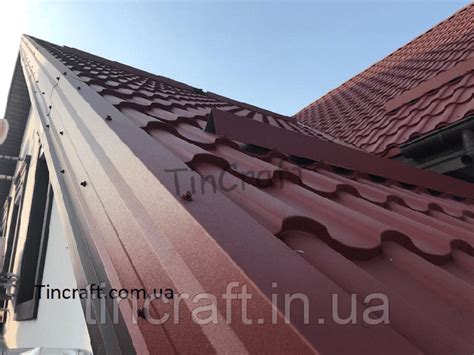 Фронтонная планка для крыши профлиста красная вишня RAL 3005 105х105 ...