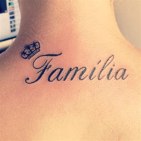 Tatuagem Com O Nome Família - Tatuagem de Familia 6 | Tatuagem, Tatuagem de família, Tatuagens