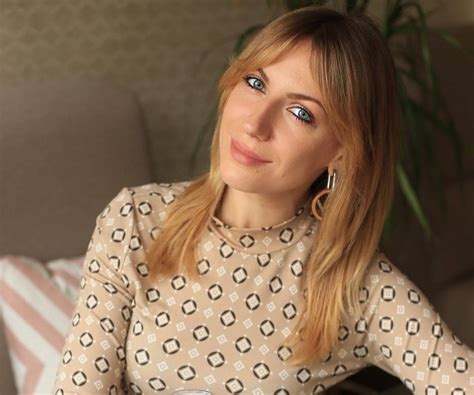 Леся Нікітюк замилувала старим родинним фото, на якому її ледь упізнати ...