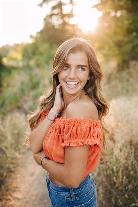 Gabby S Senior Portraits Senior Pictures Girl Poses S - vrogue.co