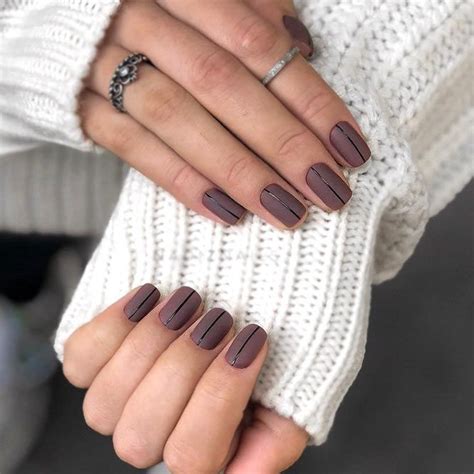 The Best Business Casual Nails To Complete Your Work Look | Casual ...