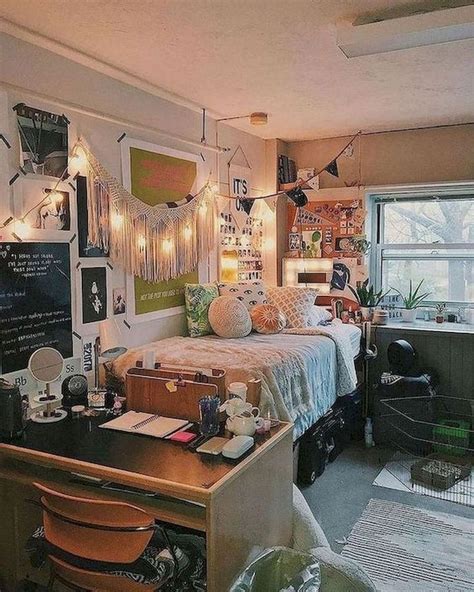 20+ Dorm Room Decorating Themes