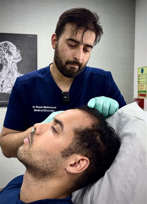 Royal PRP Treatment - 1 Session (Microneedling + PRP) - Royal Wharf Clinic