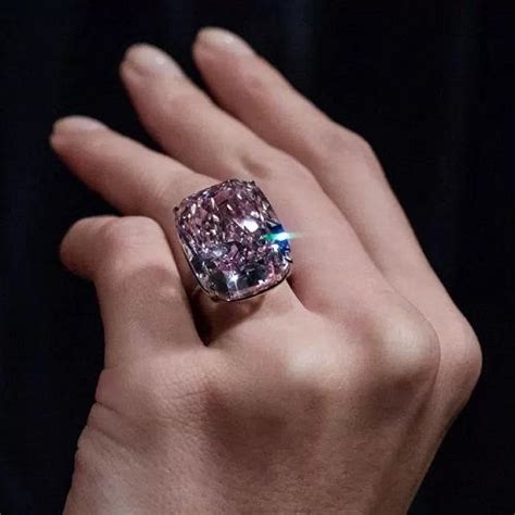 The Graff Pink Diamond | Đá quý, Thời trang