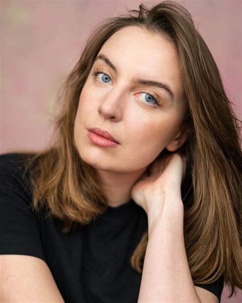 Isla Lee