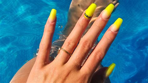 Static Nails Has Launched The World's First Reusable Manicure | Glamour UK