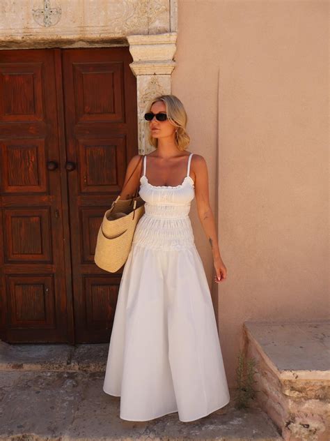 Nina Lea Jolley | Off for lunch 🖤 I have many LBD’s but this one’s up