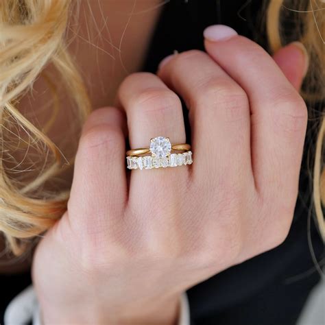 Oval Engagement Rings With Wedding Band