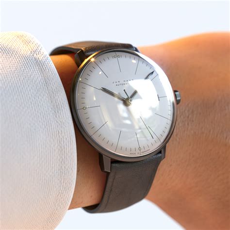 ArtStation - Minimalist Watch 3 - Automatic - White Dial x Black Case