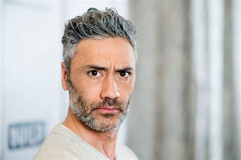 Taika Waititi is perfect on The Social