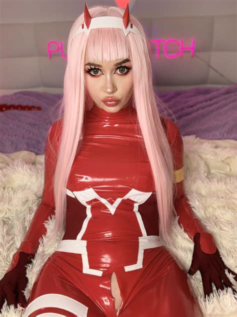 Zero Two from Darling in the Franxx by Purple Bitch : r/nsfwcosplay