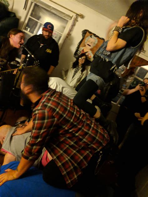 MACH 5 BOOTY SLAPPING