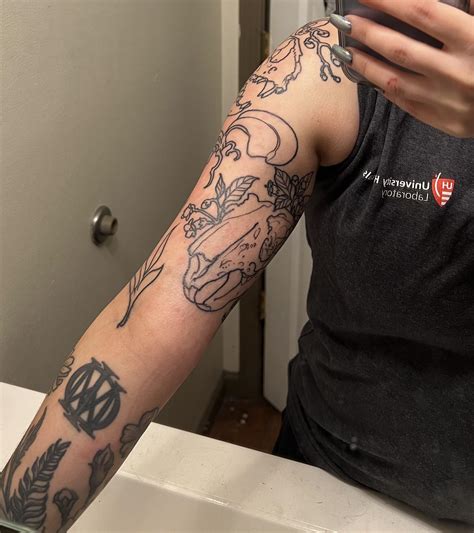 Rash around tattoo - Tattoosbyjames.com