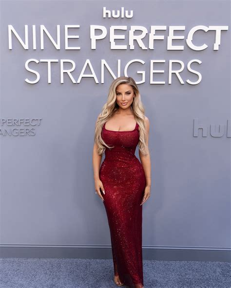 Ashley Alexiss (@ashalexiss) • Instagram photos and videos