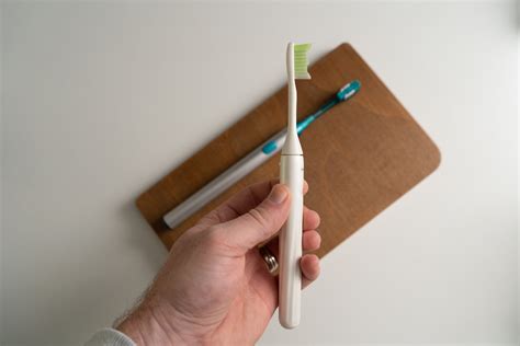 Spark versus Philips One: Battle of the electric toothbrushes - Phandroid