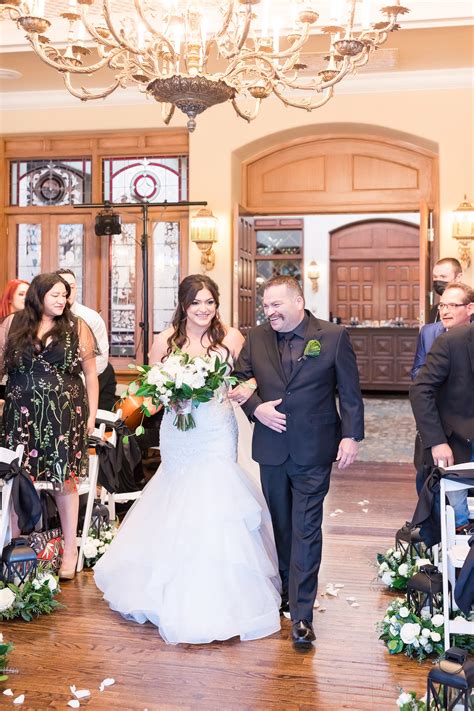 Wedding-at-The-Dominion-Lindsey-Dawn-Elizabeth-Studios-0020 - Dawn