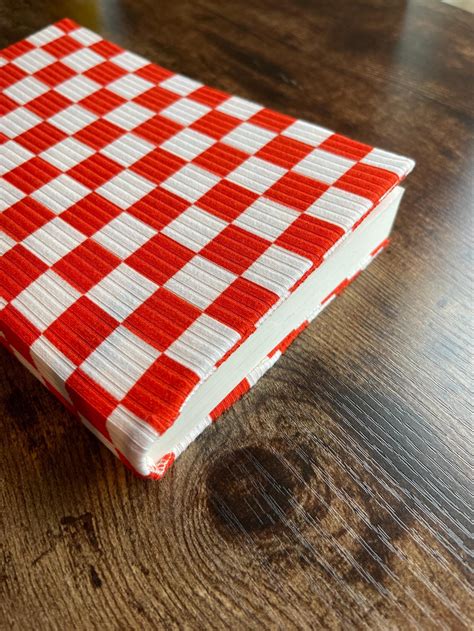 book cover stretchable