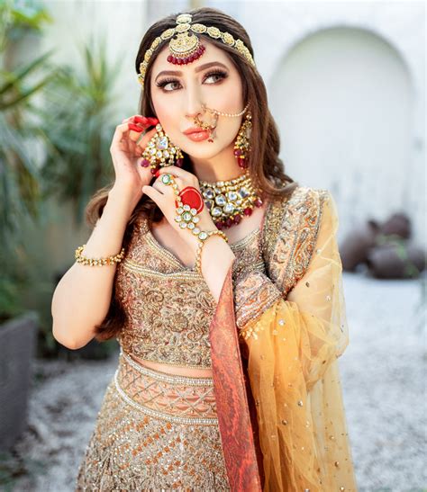mehndi makeup saubhaya makeup
