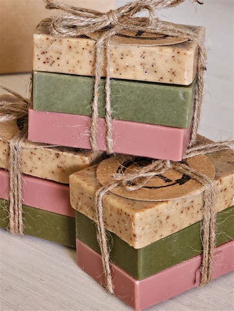 The Natural And Handmade Soap Book 20 Delightful And Delicate Soap Recipes For Bath Kids And Home Sarah Harper 6