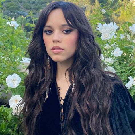Jenna Ortega Just Got an Edgy Wolf Lob