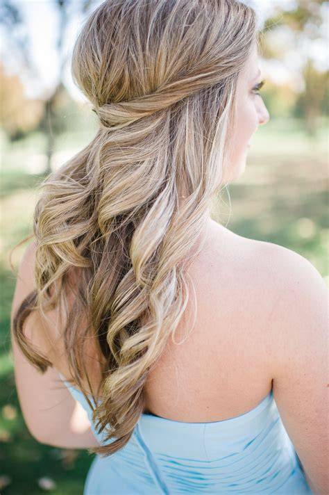 Couple Meets, Falls in Love on Instagram | Bridesmaid hair long, Bridal