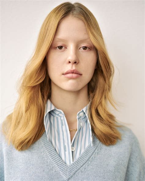 Mia Goth Nude Tits Sex Scenes "X" 2022 : r/MiaGothAss