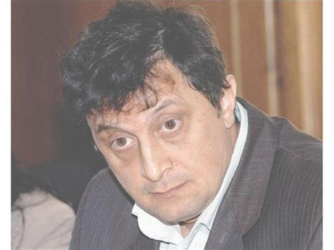 Новият шеф на ВАС вече сменя началници