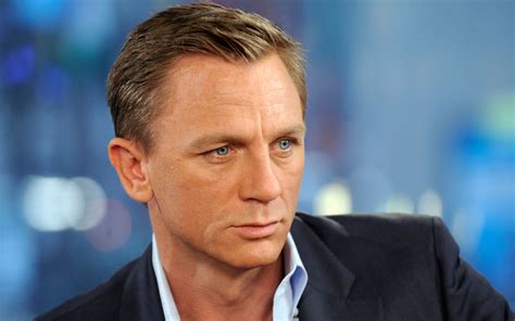 Download English Actor Celebrity Daniel Craig HD Wallpaper