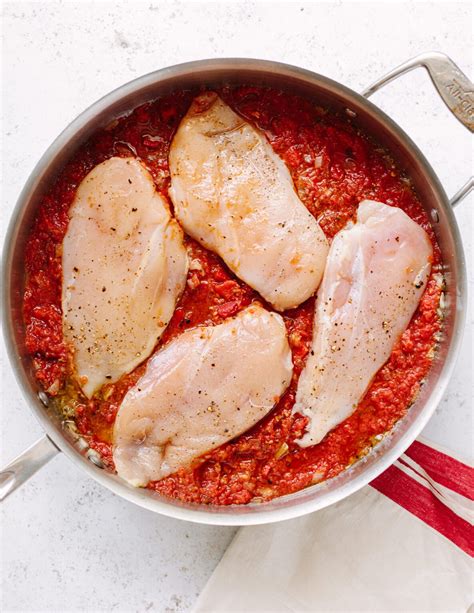 30-Minute 30-Minute Baked Chicken Mozzarella - Familystyle Food