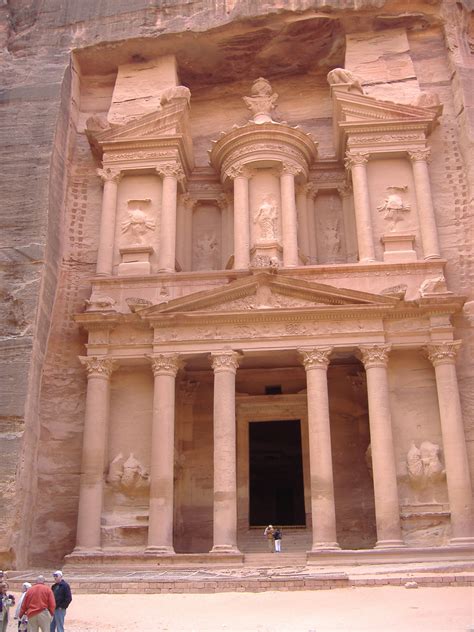 petra treasury