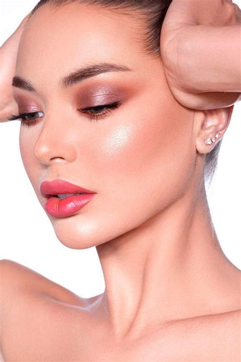 30 Perfect Lip Gloss Hues For The New You - Glaminati