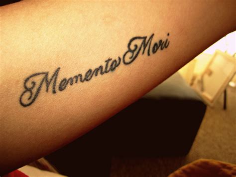 Тату memento mori на руке (78 фото)