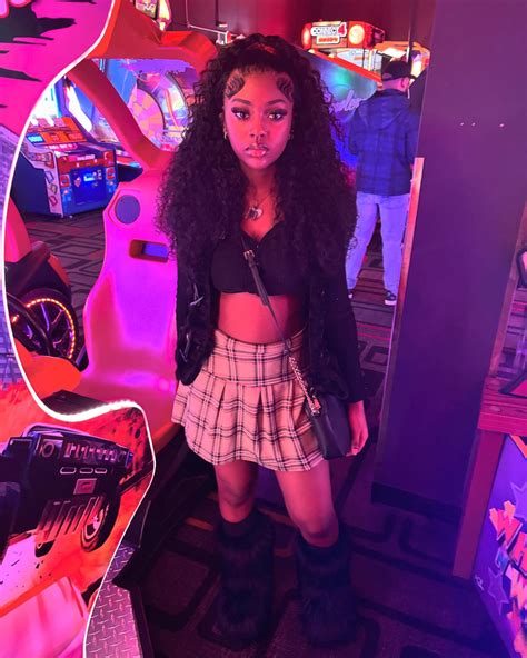 ebony rené🩷. (@ebonyyrene) • Instagram photos and videos