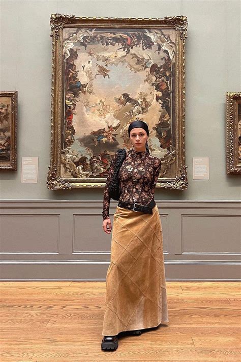 art gallery outfits worth copying   wear