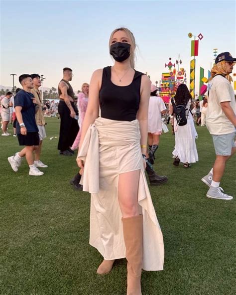 angelskimi | Plushys Backstory: Plushys is actually my original alias