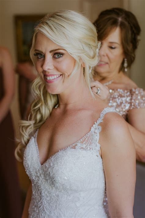 Classic Bride, Classic Bride makeup, Classic Bride hair, Classic Bride
