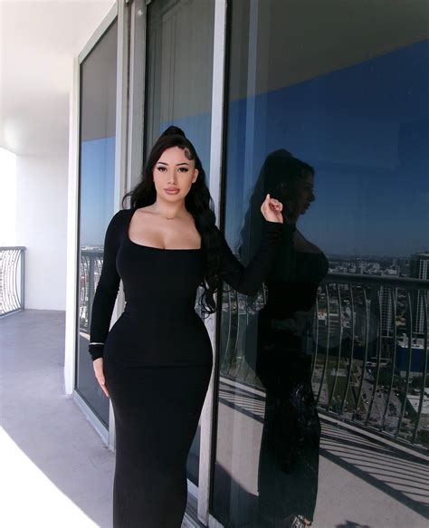 (@miss.figures) • Instagram photos and videos