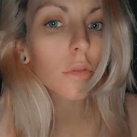 Lacey Nicole - Would you guys like to help me name one of... | Facebook