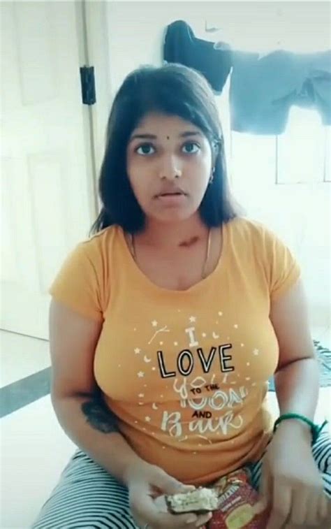 indian nude big boobs reshma pasupuleti  south actress