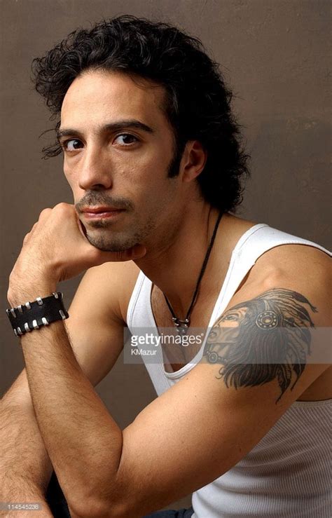Pictures of Carlos Leon