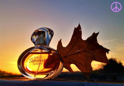 Tomorrow Avon аромат — аромат для женщин 2005