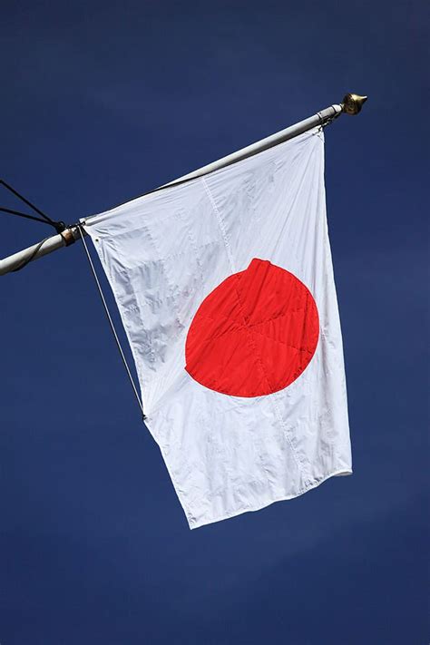 14 Sensational Facts about the Japanese Flag - Discover Walks Blog