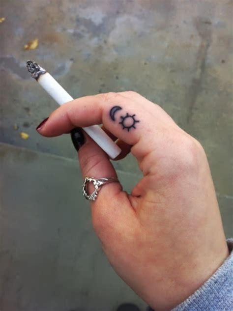 55 Cute Little Finger Tattoo Ideas to Try This Year